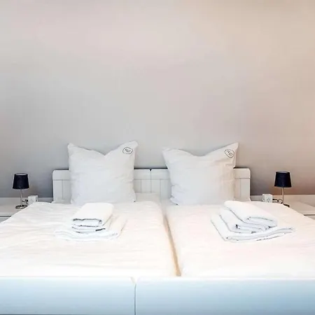 With 2 Bedrooms *