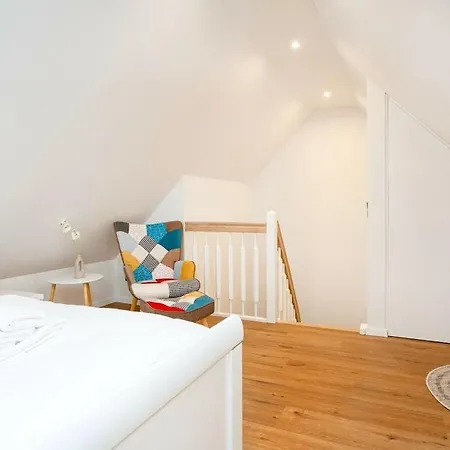 With 2 Bedrooms بيت للعطل غريتسيل